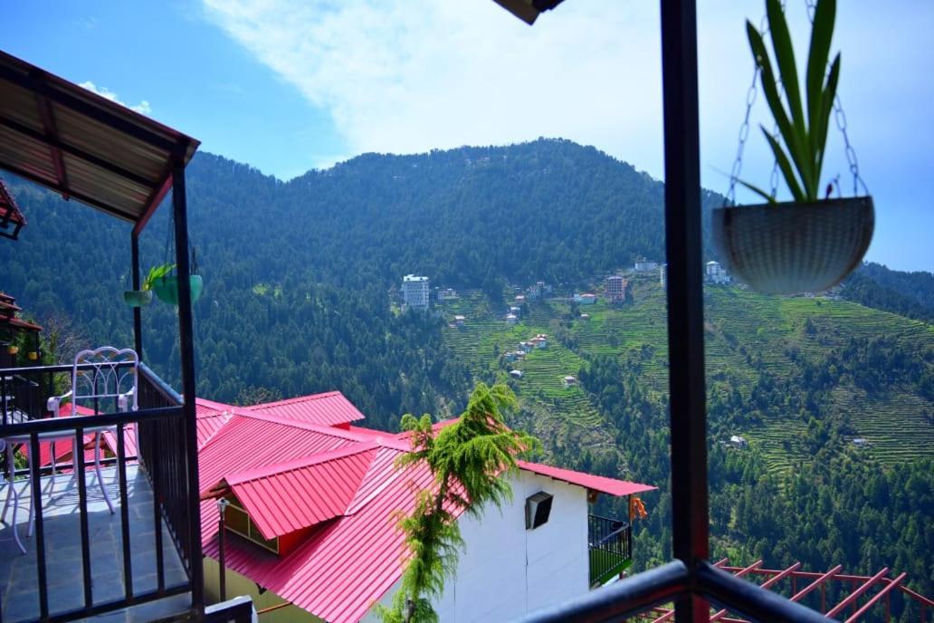 Aamod Resorts Dalhousie ! Luxury Cottage Resort Exterior photo