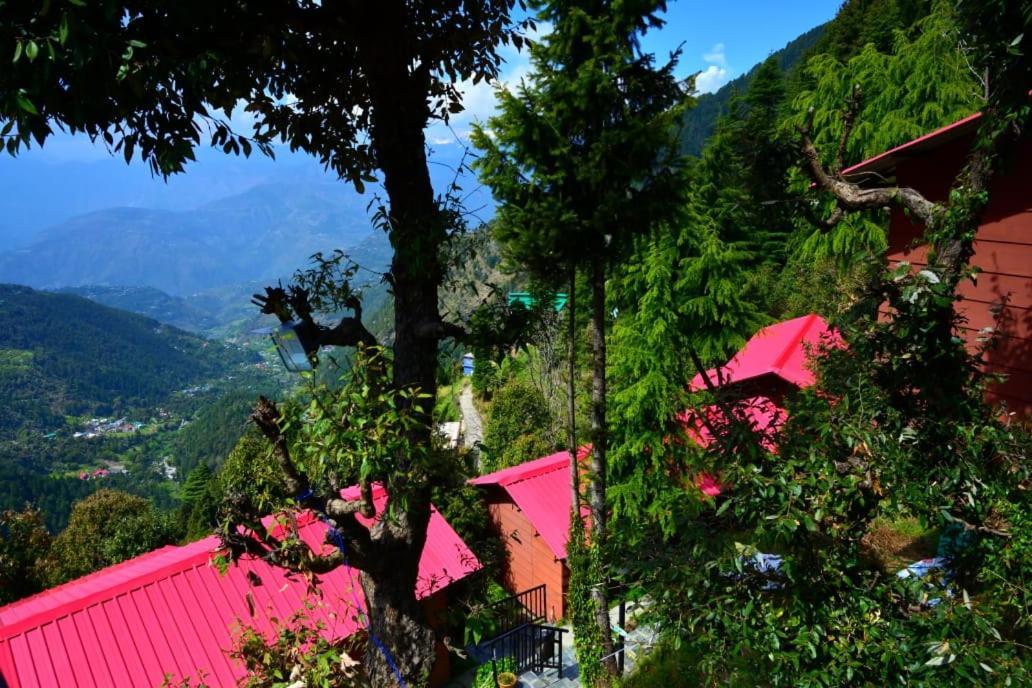Aamod Resorts Dalhousie ! Luxury Cottage Resort Exterior photo